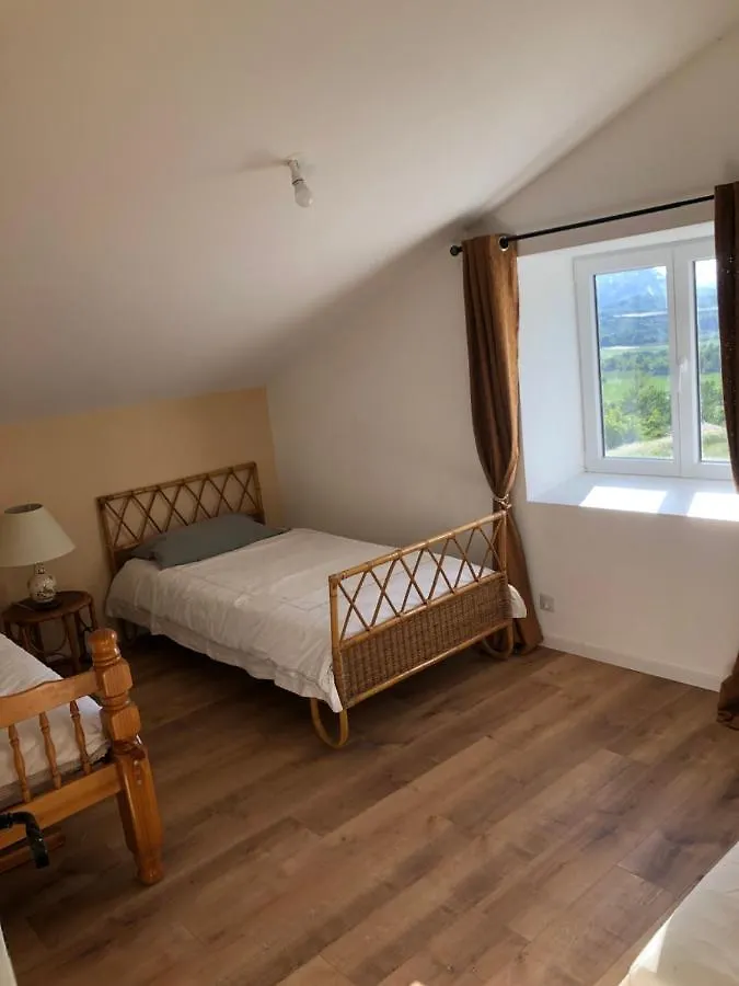 Country Home With Beautiful Views Sigoyer  Bed & Breakfast Sigoyer (Alpes-de-Haute-Provence)